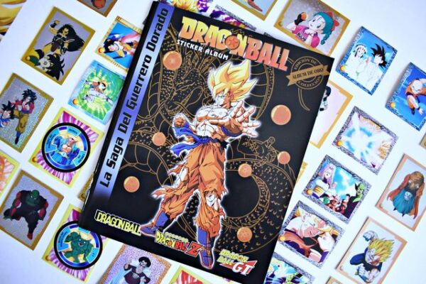 Dragon Ball Guerrero Dorado [Negro]: Álbum Completo A Pegar