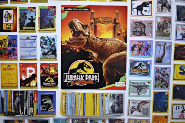 Jurassic Park, 30 Aniversario [Tapa Blanda]: Álbum Completo A Pegar